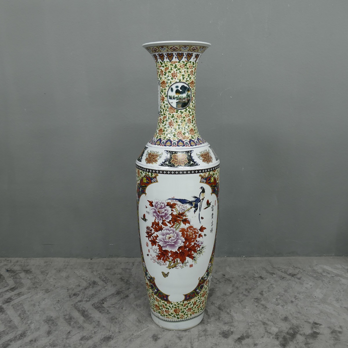Monumentales Prunkgefäß Standvase Vase hochwertiges China Porzellan H 140 cm