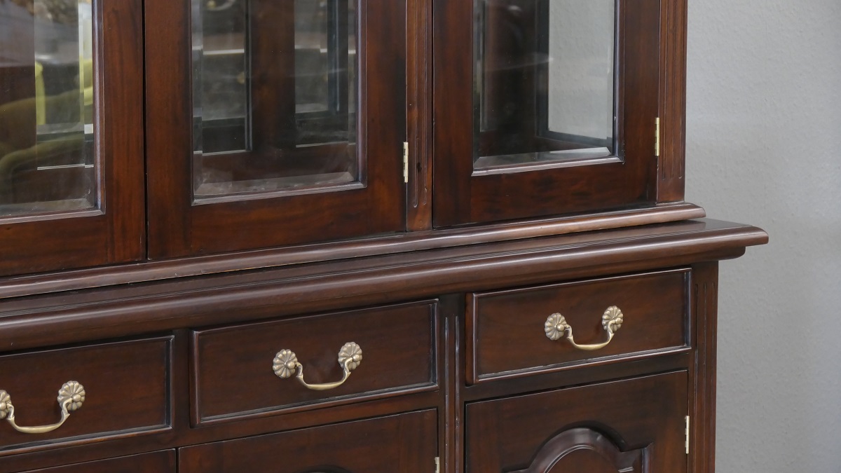 Englischer Chippendale Schrank Buffet Mahagoni Traum