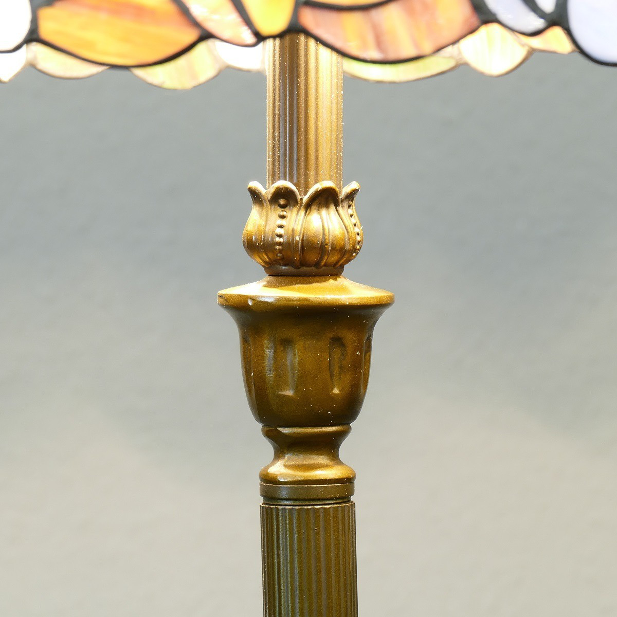 Lampe Leuchte Stehlampe Stehleuchte Tiffany Messingfuss