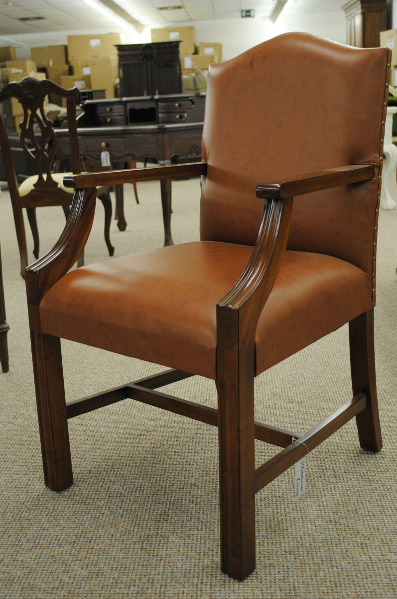 Wunderschöner Sessel mit Armlehne, Mahagoni, Leder brown