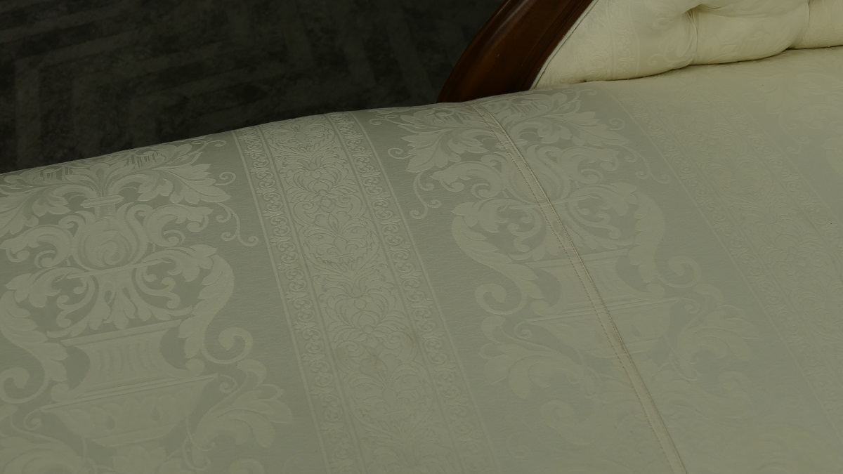 Edle Couch Recamiere Ottomane im Antikdesign Mahagoni lightbrown Walnuss, Textil