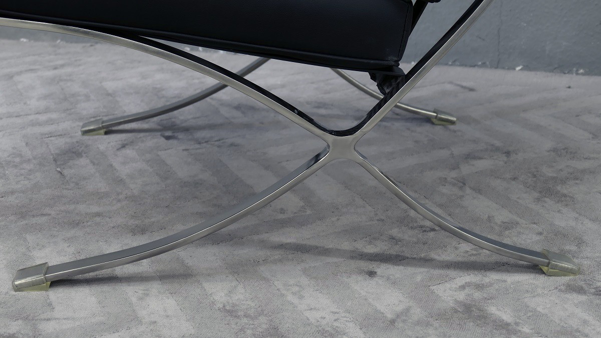 Relax Sessel mit Fußteil Ottoman Design Klassiker Couch Leder