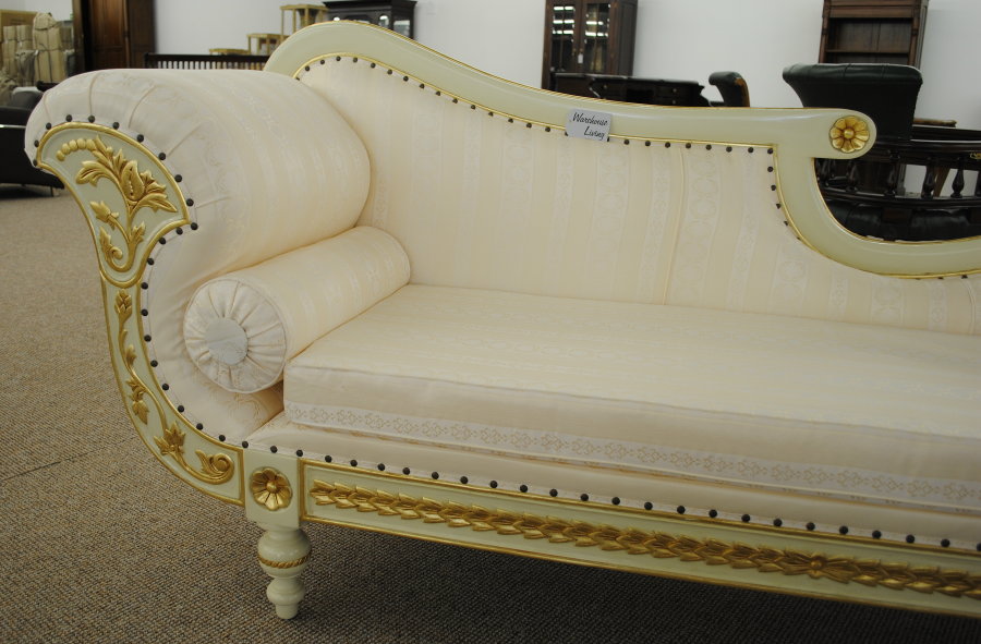 Ottomane Couch Recamiere Holz: massiv Mahagoni in weiß-gold  Stoff textil hell