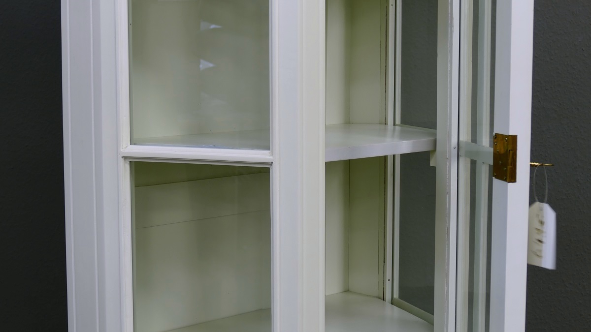 Vitrine Parisenne Schrank Mahagoni exclusives Design Farbe excellentweiss
