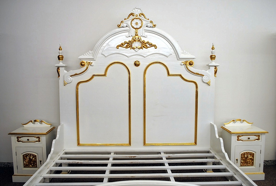 Wunderschönes Rococo Bett Mahagoni weiss gold