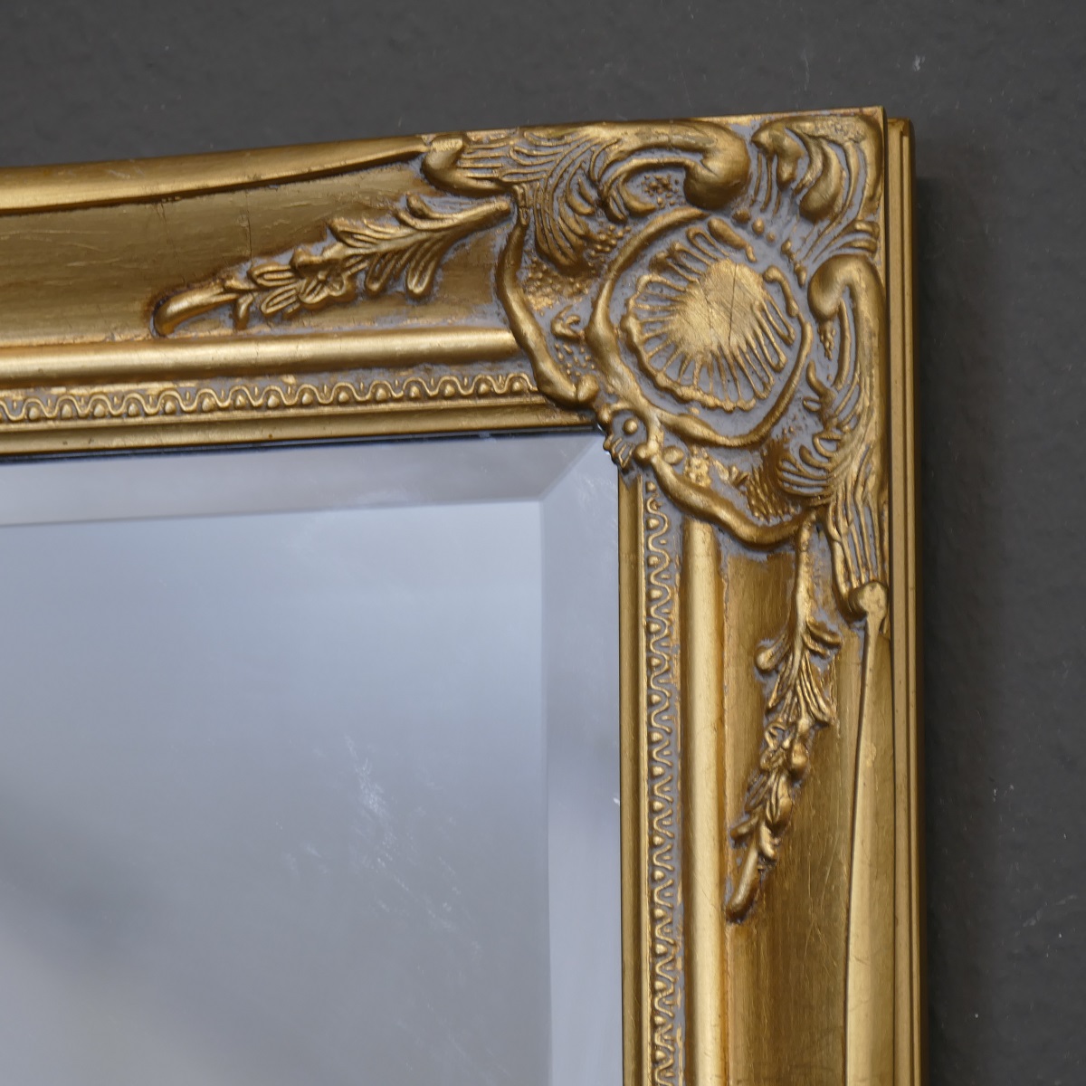 Spiegel Wandspiegel Farbe Gold mit Facettenschliff 70 x 90 cm