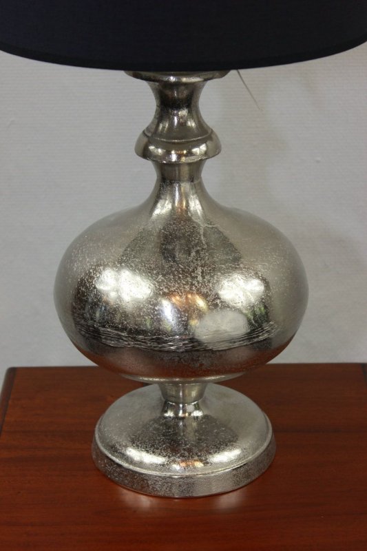 Stylishe Lampe Leuchte Tischleuchte Tischlampe Höhe 58 cm Schirm schwarz