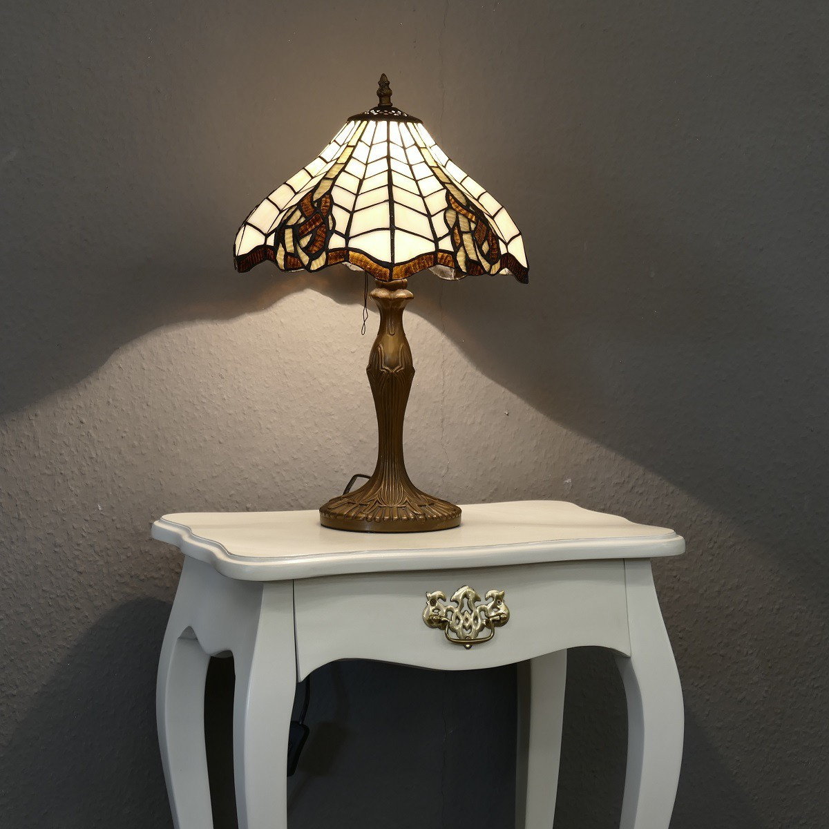 Tiffany Tischlampe Messingfuss ausgefallenes Dekor Leuchte Höhe 45 cm