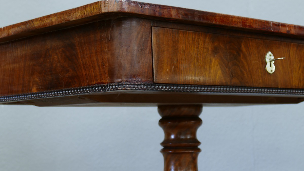 Tisch Beistelltisch Teetisch Nähtisch Nussbaum Schublade Antik um 1890 England