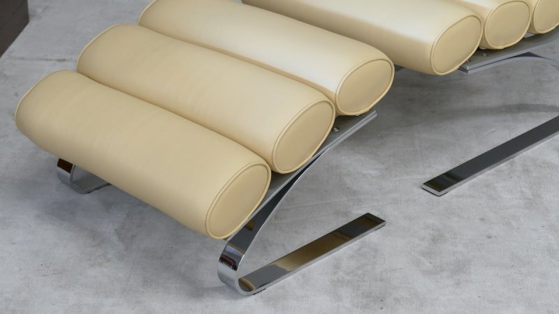 Relax Liege Lounge Liege Sofa Design Klassiker Couch Material PU Farbe beige
