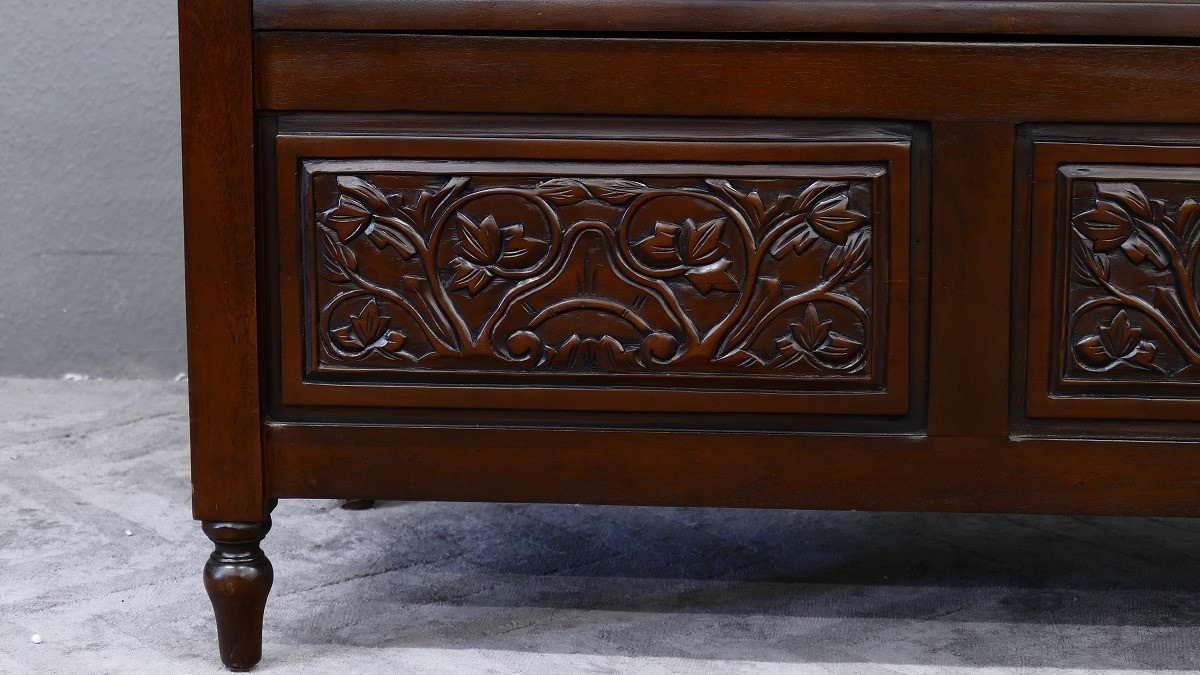 Bank Sitzbank Truhenbank Holz Mahagoni handgeschnitzt