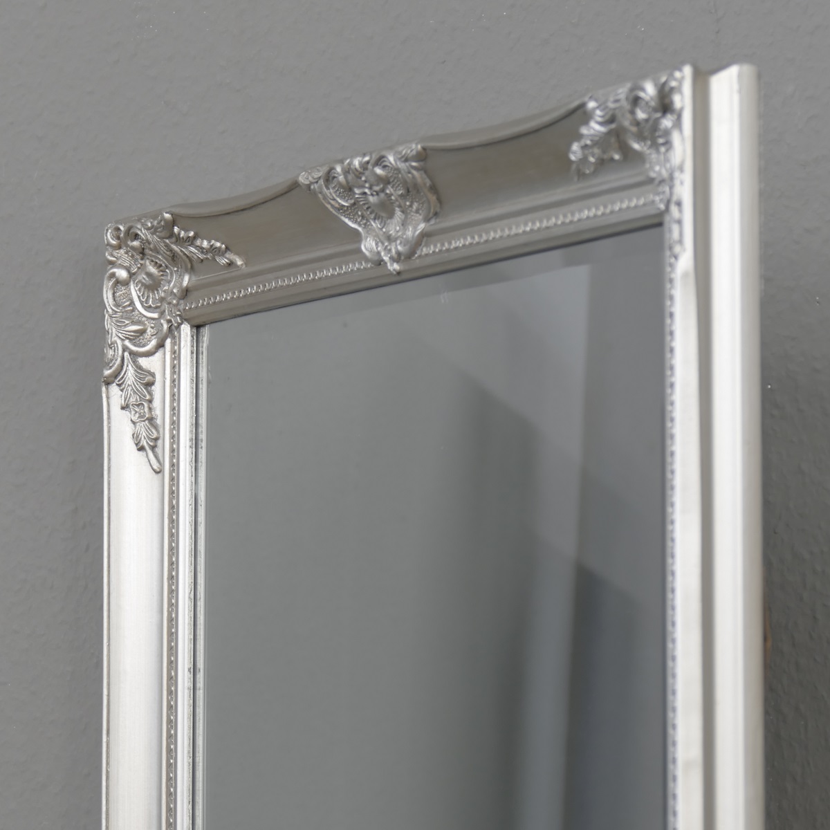 Grosser Spiegel Wandspiegel Farbe Shiny Silber mit Facettenschliff 70 x 185 cm