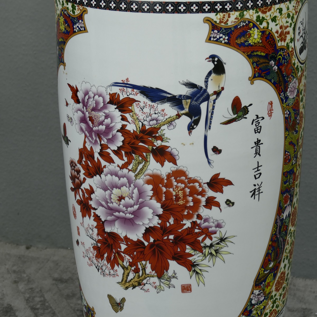 Monumentales Prunkgefäß Standvase Vase hochwertiges China Porzellan H 140 cm