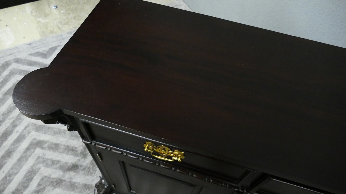 Schrank Buffet Kommode Sideboard massiv Mahagoni Farbe brown Walnuss 