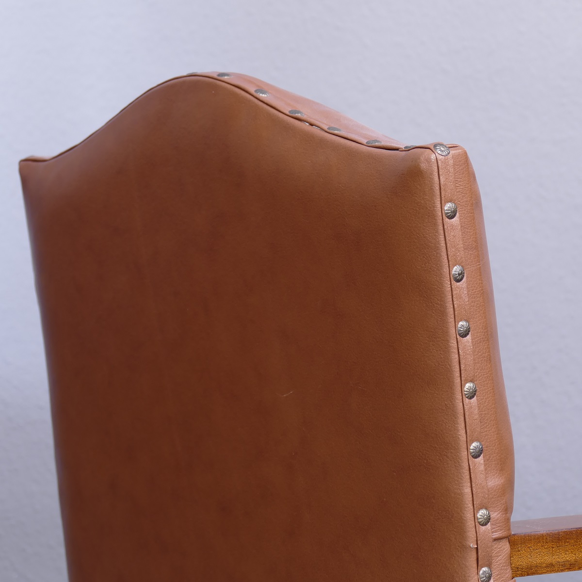 Wunderschöner Sessel mit Armlehne, Mahagoni, Leder brown