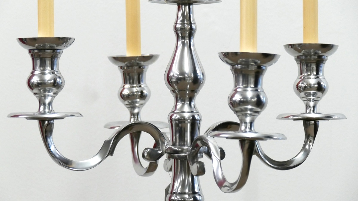 Leuchter Kerzenleuchter Kerzenständer Farbe Silber ca. 120 cm