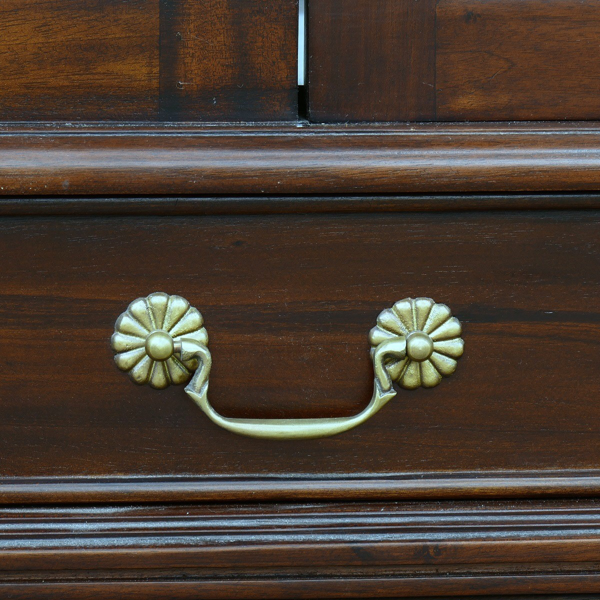 Englische Chippendale Vitrine Schrank Mahagoni