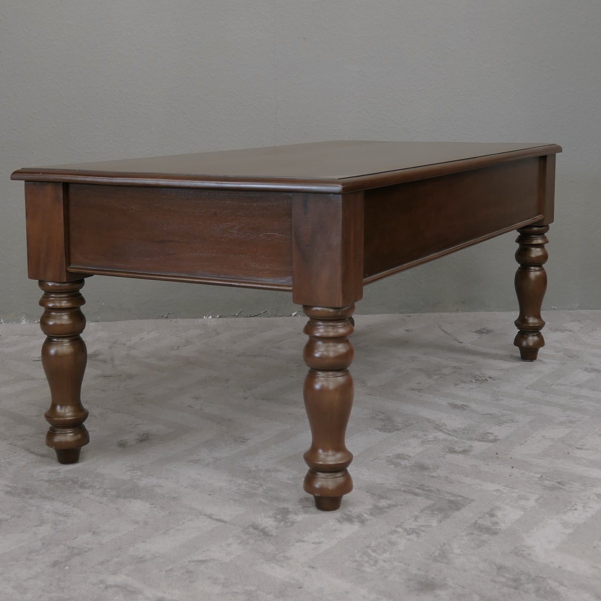 Tisch Couchtisch Mahagoni Kolonialstil Farbe brown Walnuss