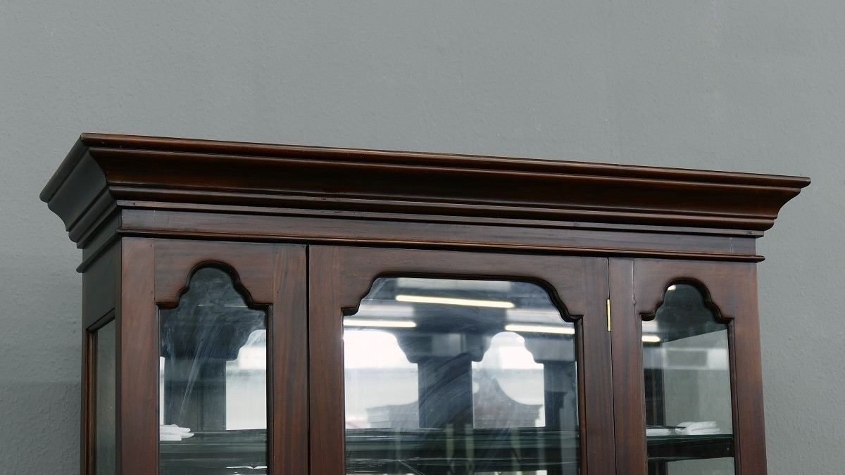 Englische Chippendale Vitrine Schrank Mahagoni