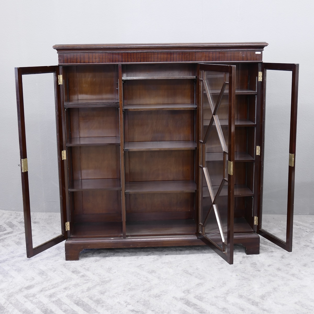 Englische Vitrine Schrank Bücherschrank Vitrinenschrank Mahagoni Antik um 1890