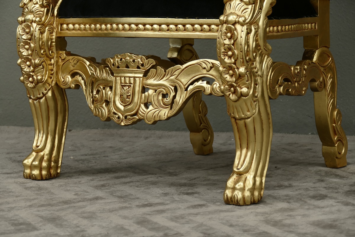 Dekorativer Thron Thronstuhl Sessel Mahagoni Gold Samt schwarz