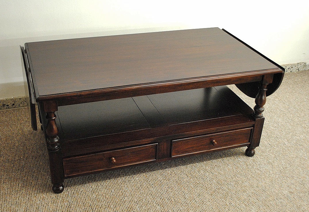 Mahagoni Tisch im Kolonial Stil Couchtisch 175 120 cm