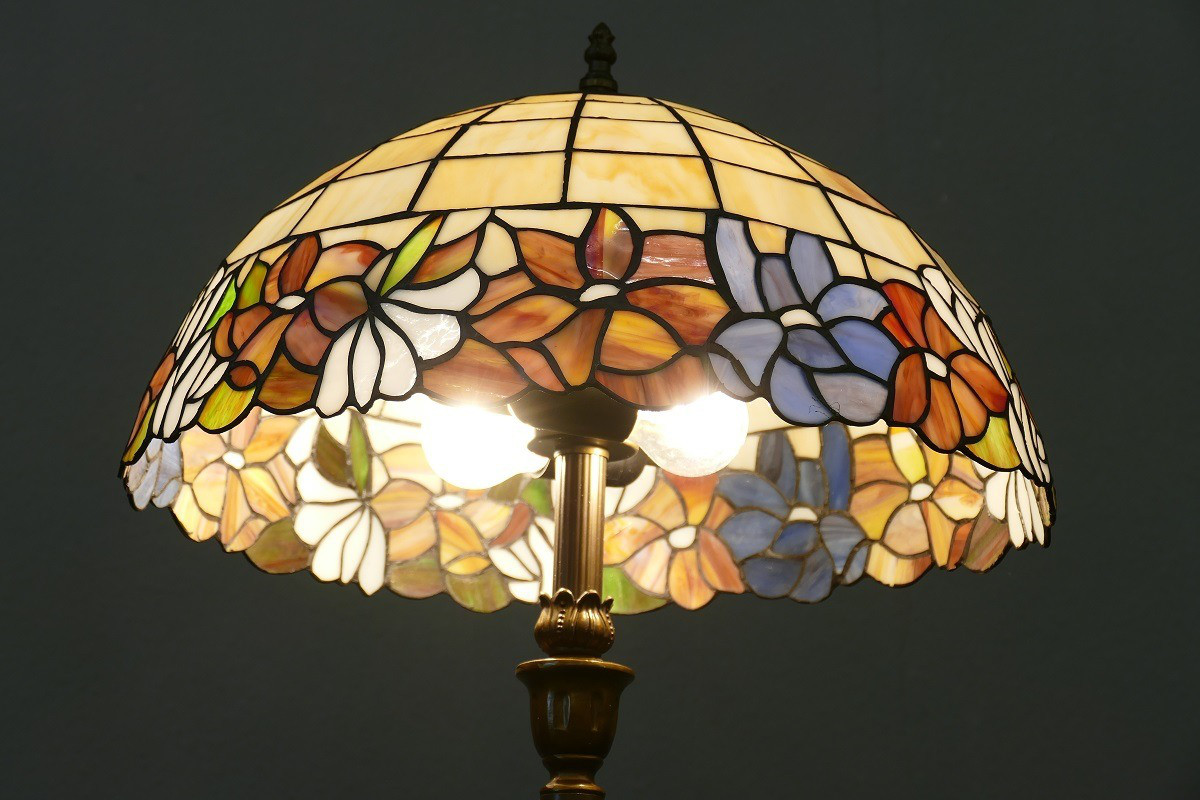 Lampe Leuchte Stehlampe Stehleuchte Tiffany Messingfuss