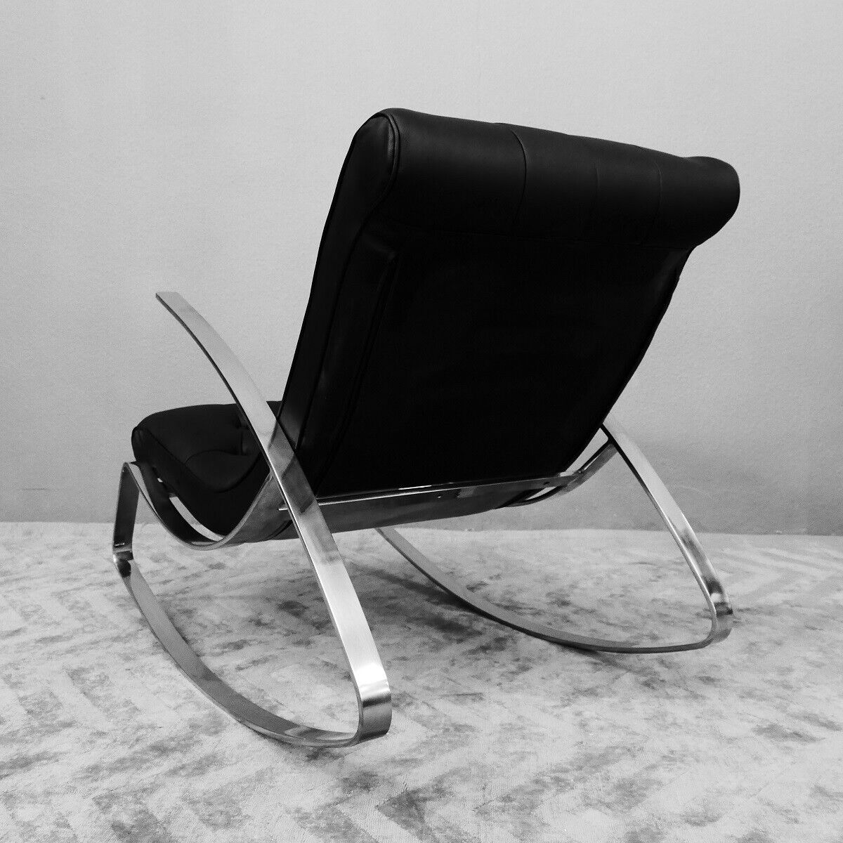 Schaukelstuhl Lounge Liege Sofa Design Klassiker Couch Farbe: Schwarz