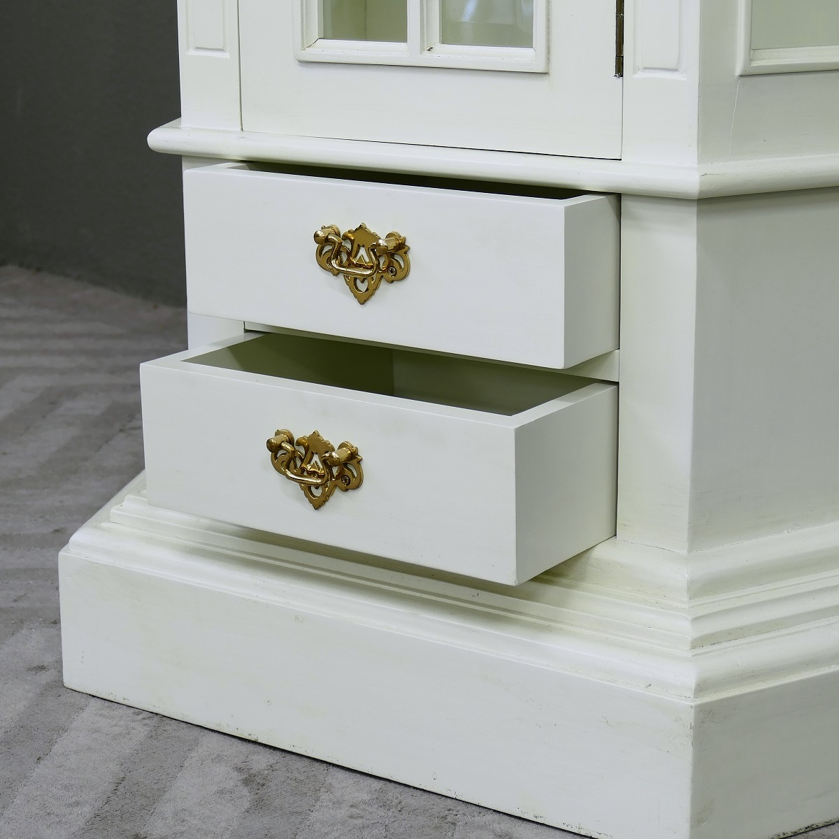 Vitrine Parisenne Schrank Mahagoni exclusives Design Farbe excellentweiss