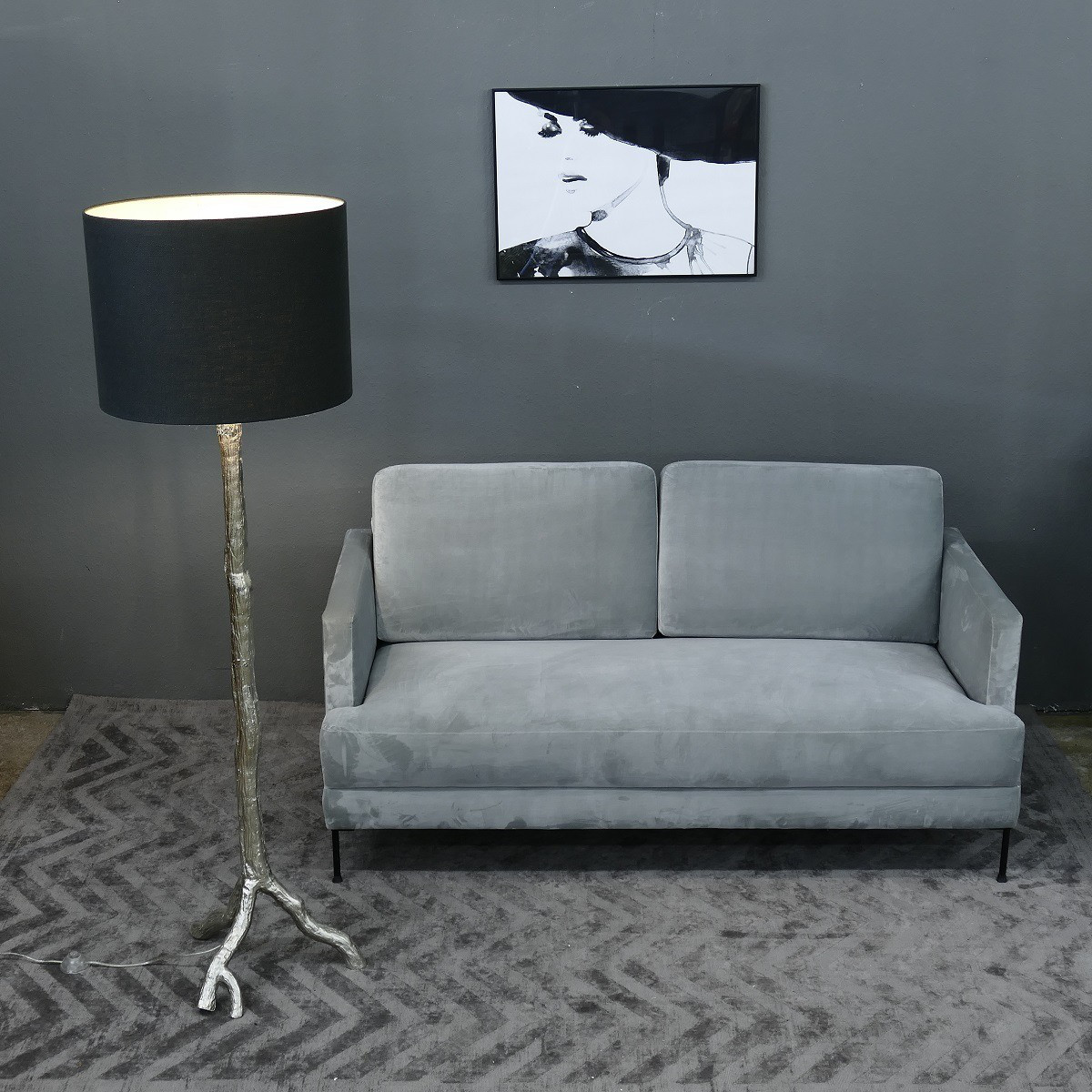Designer Leuchte Stehleuchte Lampe Stehlampe Silber / Black Höhe 66 cm 