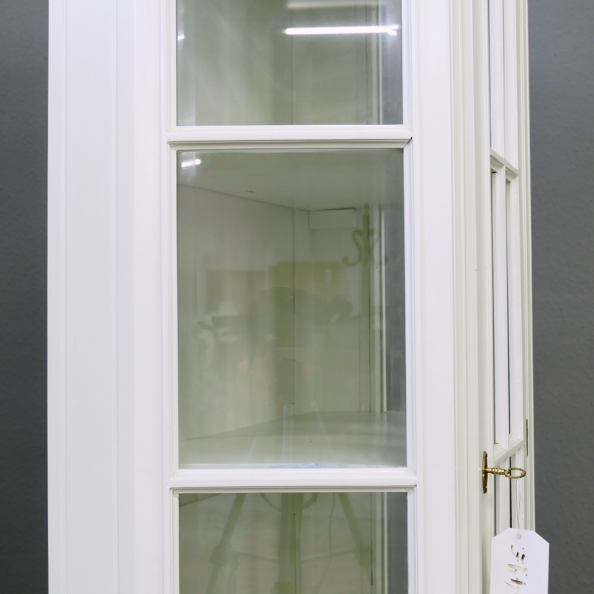 Vitrine Parisenne Schrank Mahagoni exclusives Design Farbe excellentweiss