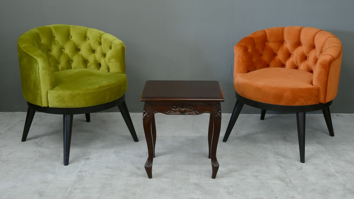 Wunderschöner Sessel rund Samt Farbe orange