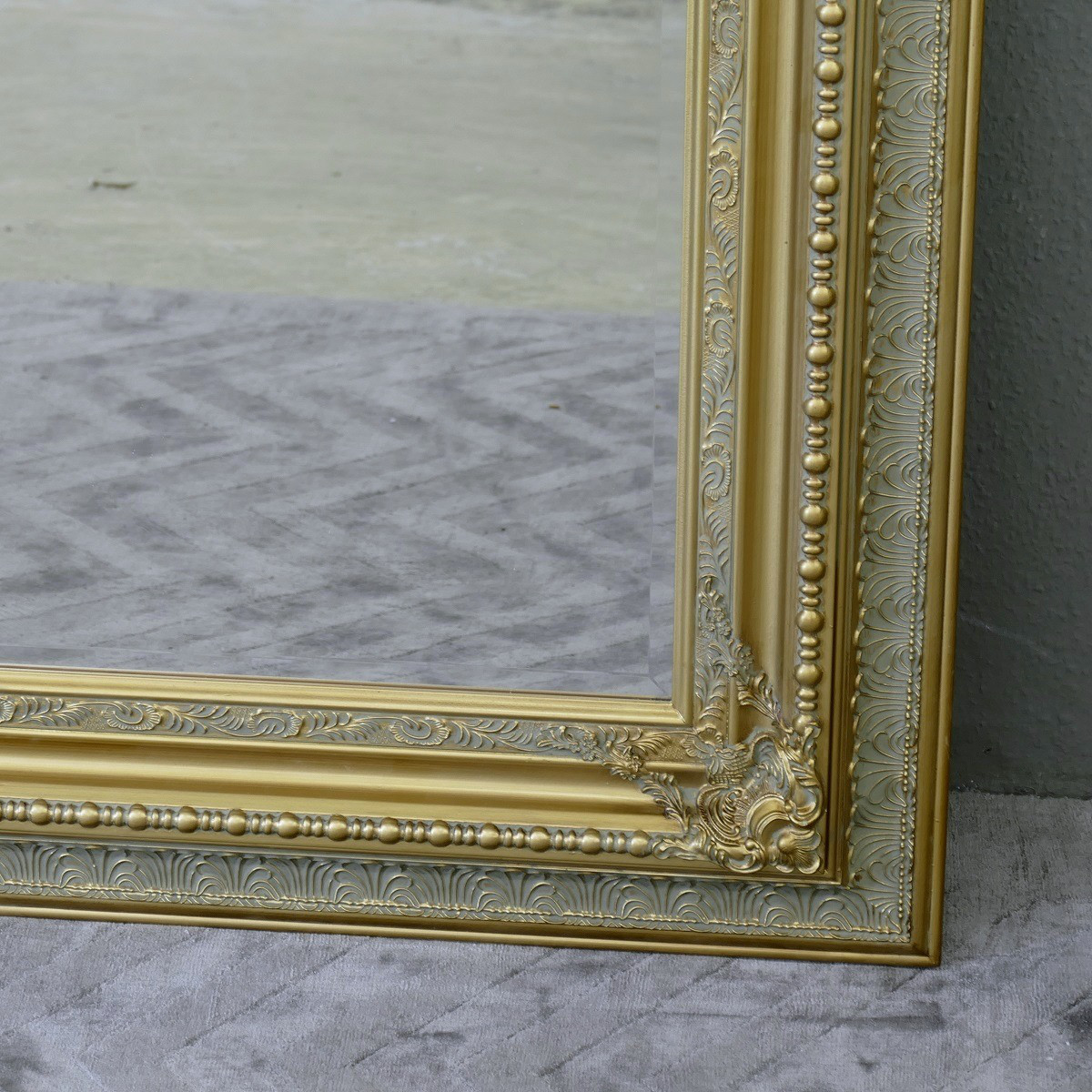 Imposanter Spiegel Wandspiegel Farbe Gold mit Facettenschliff 120 x 200 cm