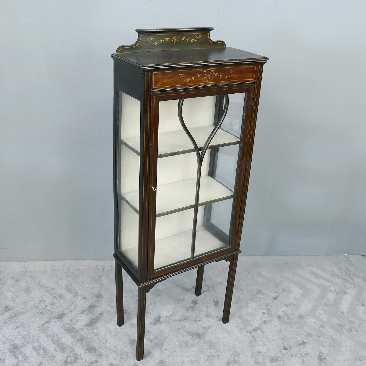 Englische Vitrine Schrank Vitrinenschrank Mahagoni Antik um 1890