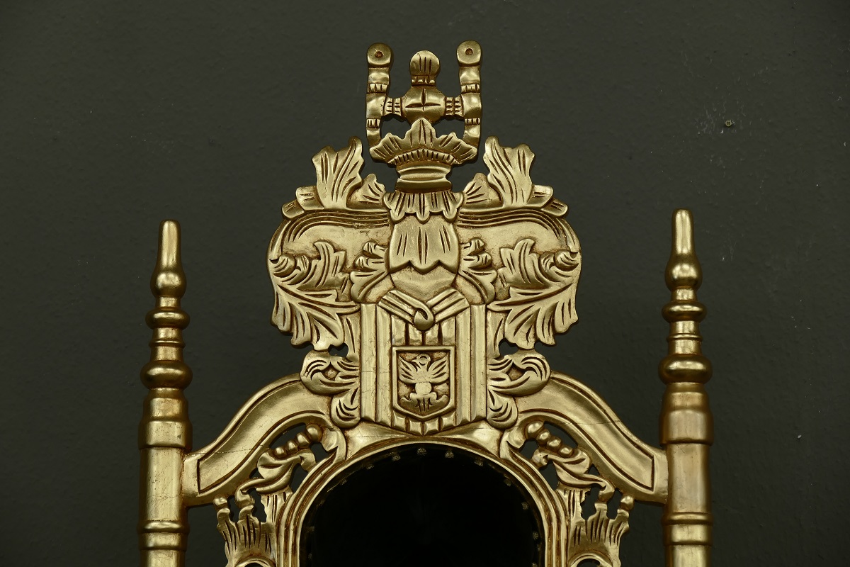 Dekorativer Thron Thronstuhl Sessel Mahagoni Gold Samt schwarz
